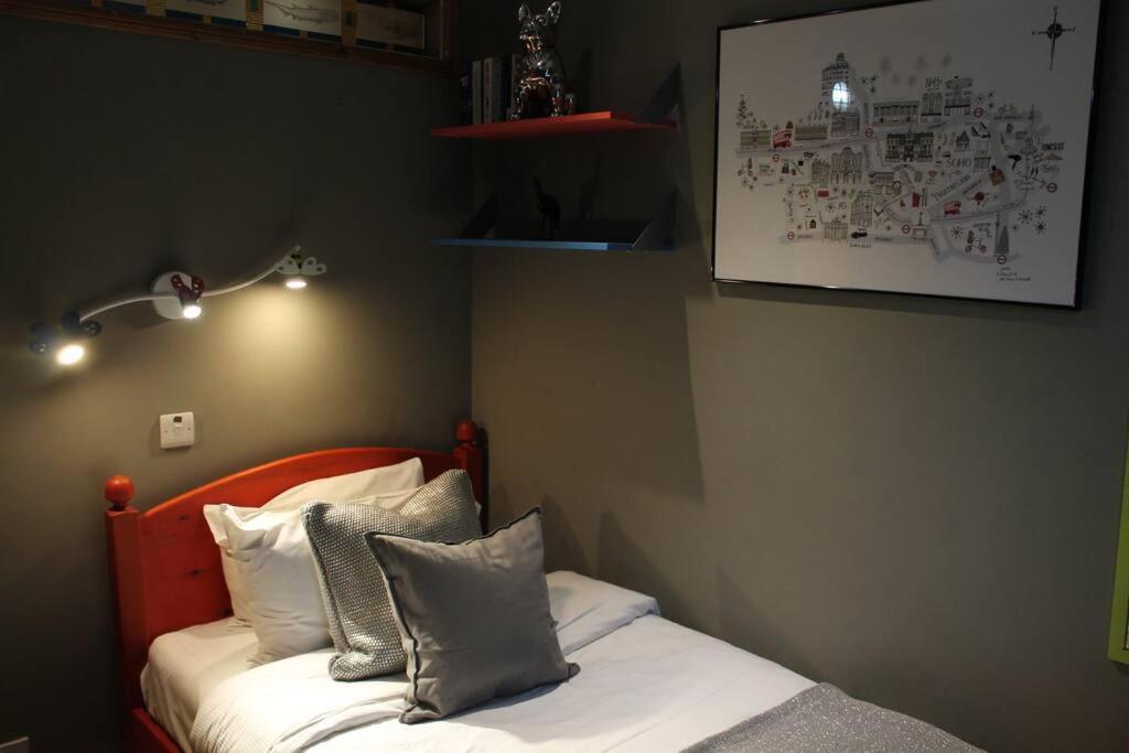 Artistic And Soulful Carnaby Street Movie Pad Apartment London Luaran gambar